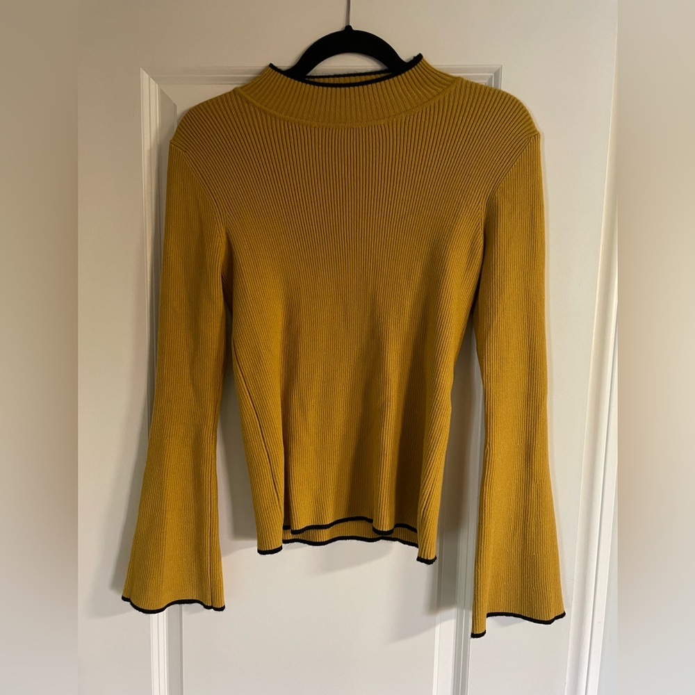 Mustard yellow sweater